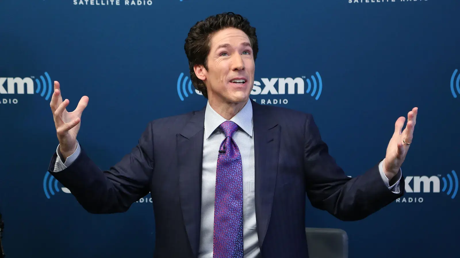 Joel Osteen Utilizes His Enormous $100 Million Wealth ventsmagazines.co.uk