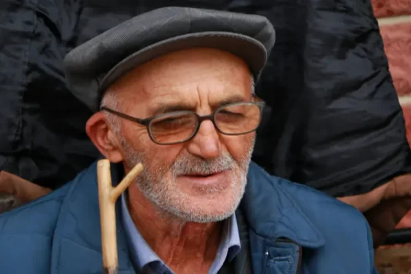 Georgie Fenton Ventsmagazines.co.uk